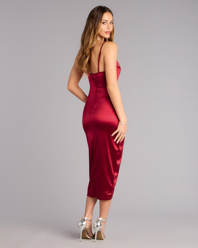 The Margaret Formal Satin Wrap Midi Dress is a burgundy prom dress that blends trend-forward design with a flattering fit, perfect for celebrating your night with confidence.