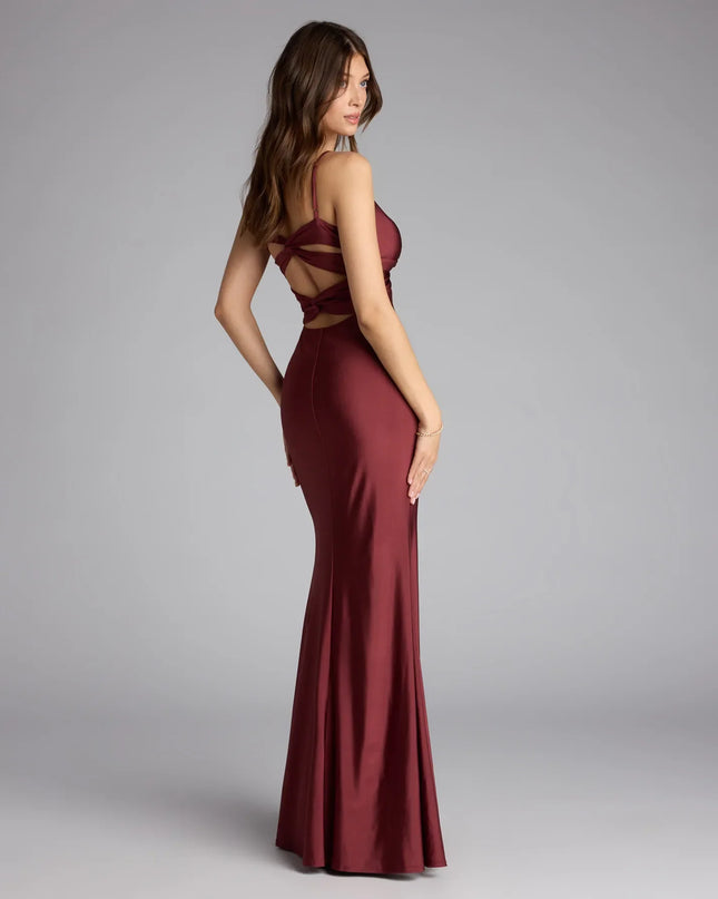 Style your seasonal looks with the Scarlet Strappy Back Mermaid Formal Dress, a trend-right, red spring dress designed for any plan on your calendar with new and unqiue details.