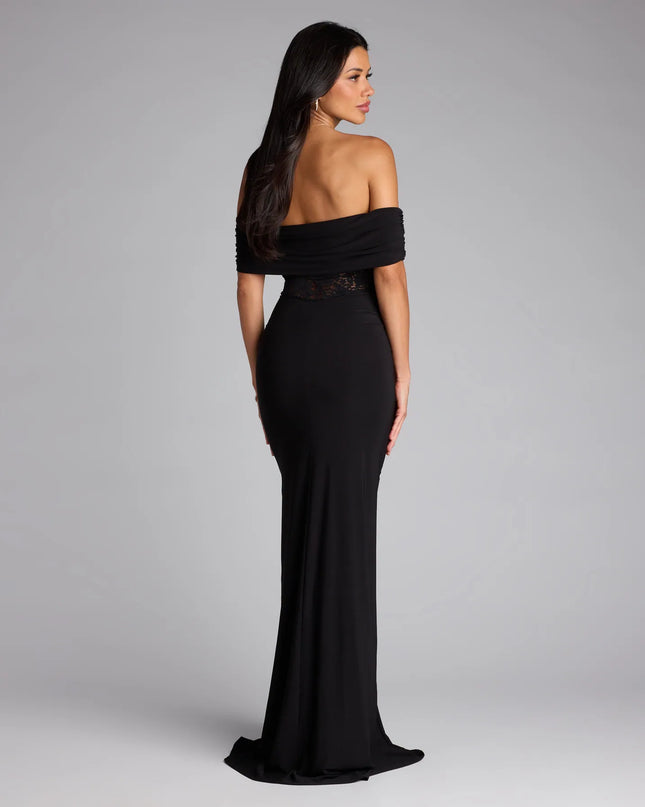 Style your seasonal looks with the Lily Off-The-Shoulder Mermaid Formal Dress, a trend-right, black formal dress designed for any plan on your calendar with new and unqiue details.