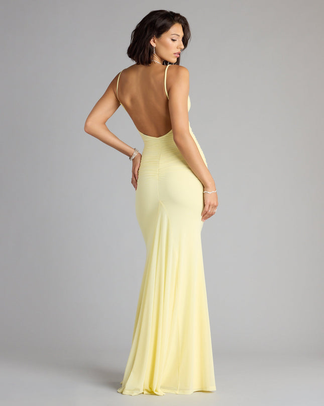 Style your seasonal looks with the Sophia Mesh Open Back Mermaid Formal Dress, a trend-right, spring dress designed for any plan on your calendar with new and unqiue details.