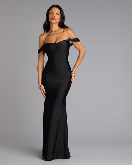 Feel polished and confident in the Rae Off-The-Shoulder Mermaid Formal Dress, a prom dress designed with luxe fabric and modern detail that shows off your vibe.