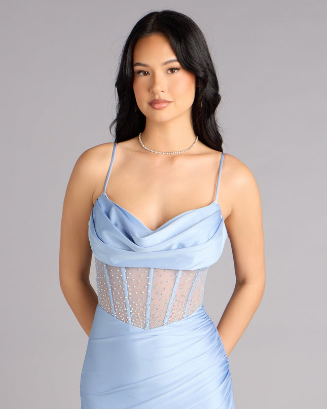 This light blue standout from Windsor’s prom dresses 2026 drop brings instant glow-up energy—you in the Sadie Rhinestone Corset Open Back Mermaid Formal Dress are ready for the flash.