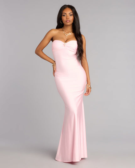 Shop a formal dress like the Zooey Faux Pearl Trim Mermaid Formal Dress in pink, designed with a sleek silhouette, luxe fabric, and elegant detail for special events.
