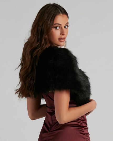 Get ready for any event with the Ms. Diva Faux Fur Shawl in black, an essential start to creating a versatile outfit for women for grad parties, cocktail hours, or nights out.